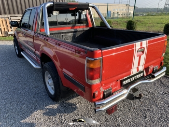 Mazda B2500