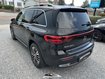 Mercedes EQB
