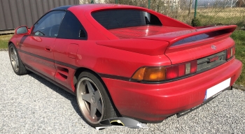 Toyota MR2